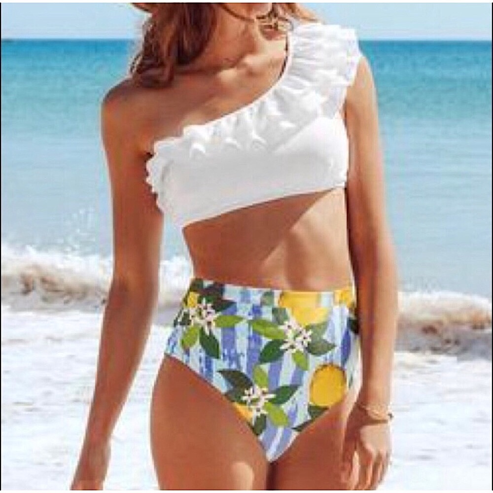 🍋🍋NWT High Waisted Lemon Bikini Bottom Women’s Size Large New/Tags